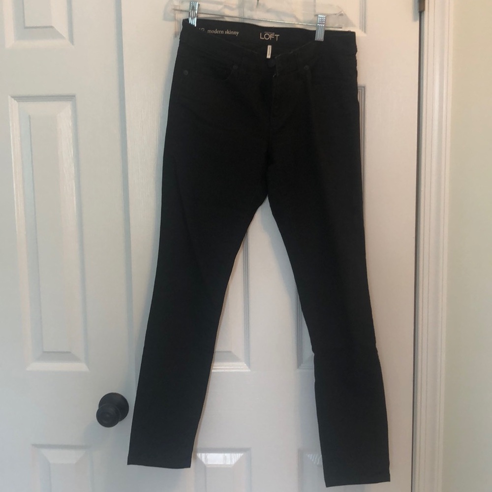 Loft size 27/4 Petite Black jeans. Great condition